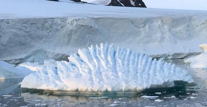 格陵兰冰盖面临不可逆转的融化