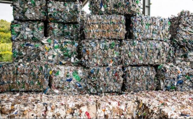 专家警告称对塑料的战争正在分散对环境的更紧迫威胁的注意力