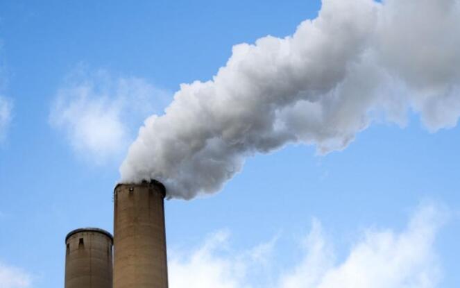 估计厄尔尼诺现象引起的生物质燃烧产生的异常碳排放