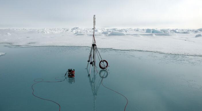 来自下方的热量:海洋如何消耗北极海冰