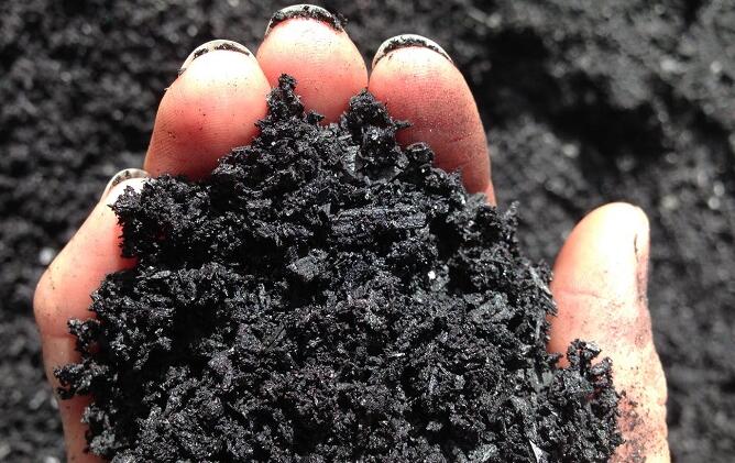 生物炭可以提高贫瘠土壤中的作物产量并有助于阻止气候变化的影响