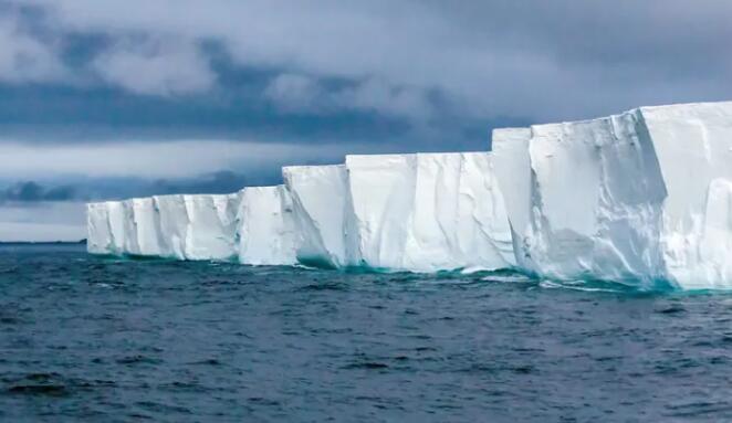 大型半固定涡流将温水推向融化的南极东部冰架